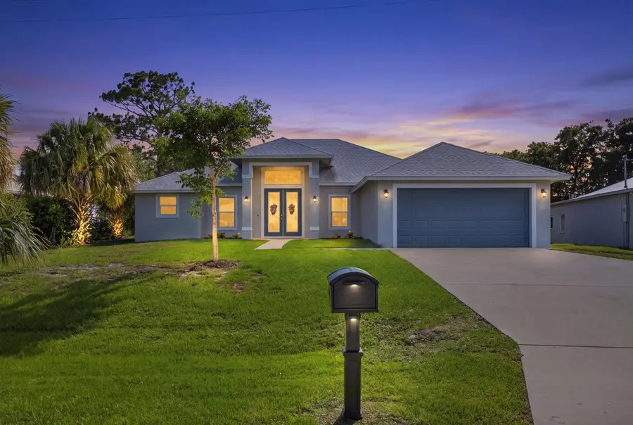 1174 SW Edinburgh Drive, Port Saint Lucie, FL 34953 - #2