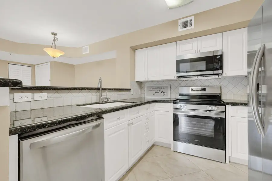 110 Yacht Club Way #105, Hypoluxo, FL 33462 - #3