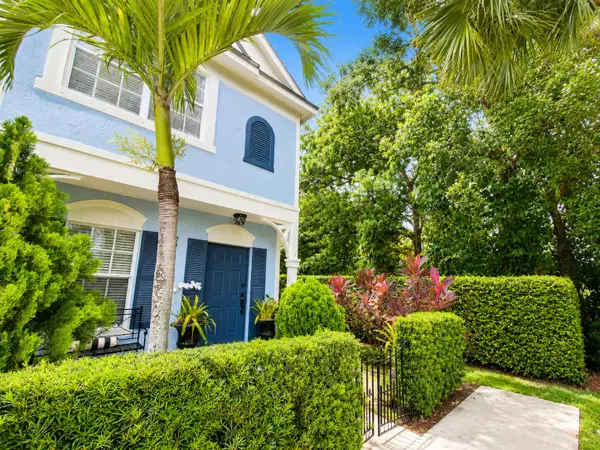 3373 Confetti Lane #77-8, Margate, FL 33063