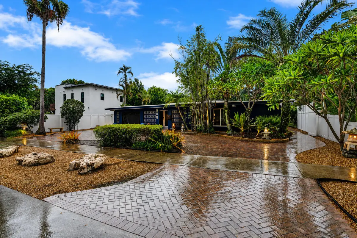 908 NE 16th Place, Fort Lauderdale, FL 33305 - #1