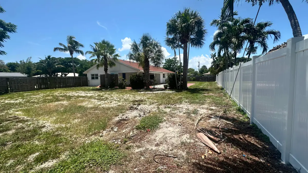201 NE 30th Street, Boca Raton, FL 33431 - #1