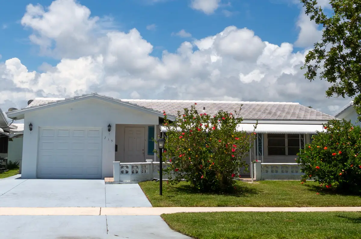715 SW 18th Street, Boynton Beach, FL 33426 - #1