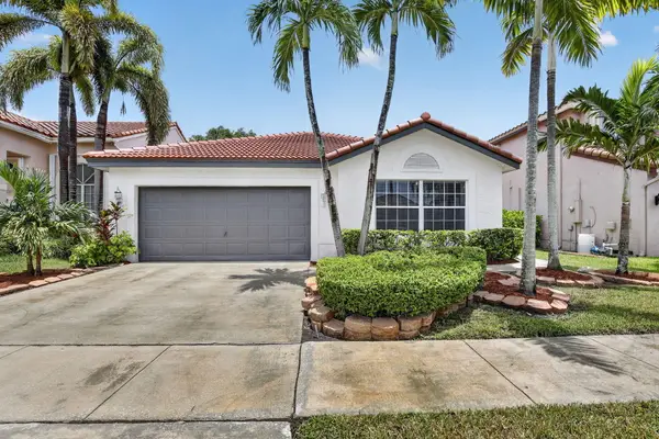 1371 SW 181st Avenue, Pembroke Pines, FL 33029