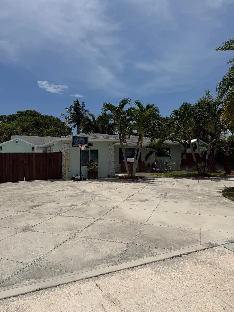 819 6th Street, Lake Park, FL 33403 - #1
