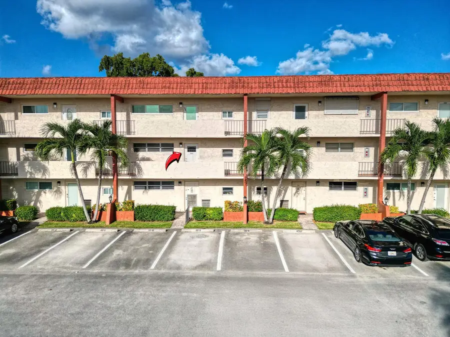 8980 S Hollybrook Boulevard #204, Pembroke Pines, FL 33025 - #3