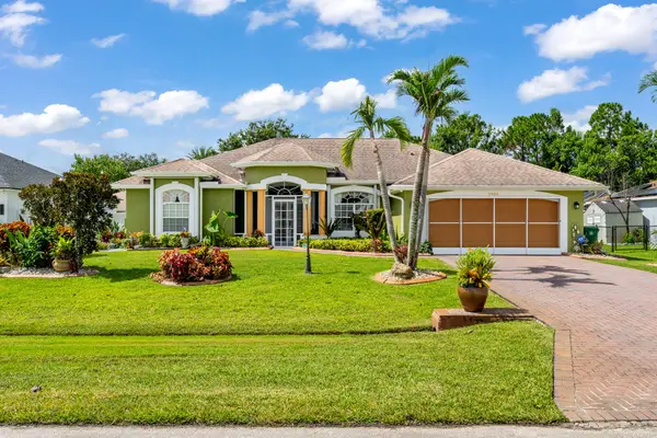 5493 NW Chapel Court, Port St Lucie, FL 34986