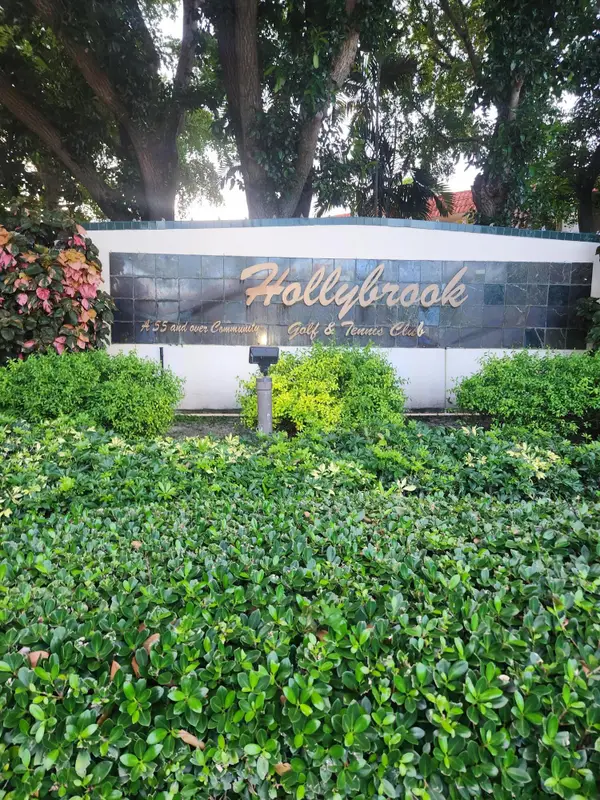 811 S Hollybrook Drive S #206, Pembroke Pines, FL 33025