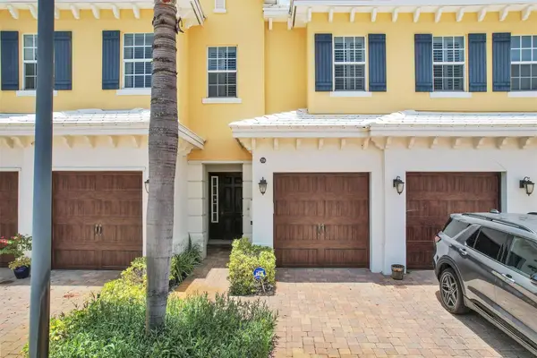206 Mariner Court, North Palm Beach, FL 33408