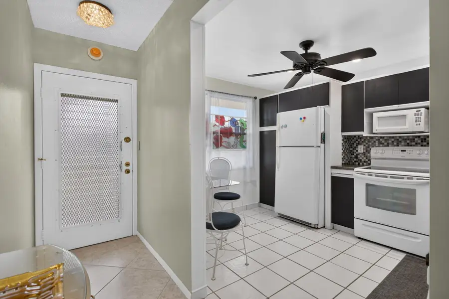 2301 Lucaya Lane #D4, Coconut Creek, FL 33066 - #2