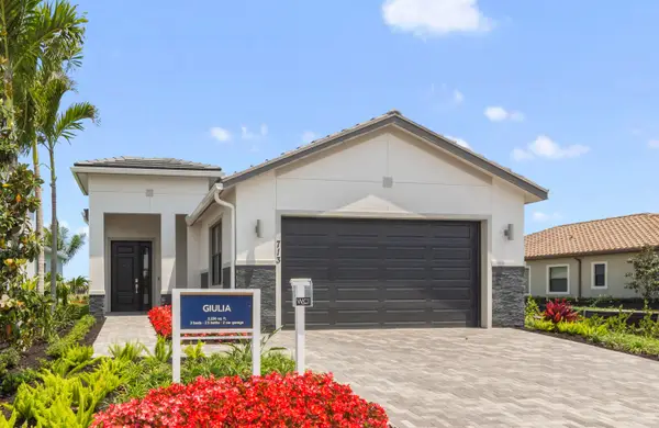713 SE Fascino Circle, Port St Lucie, FL 34984