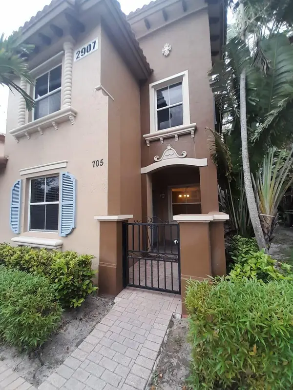 2907 Hope Valley Street, Royal Palm Beach, FL 33411