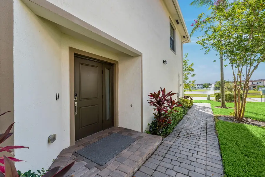 6001 Woods Edge Circle, Riviera Beach, FL 33410 - #3