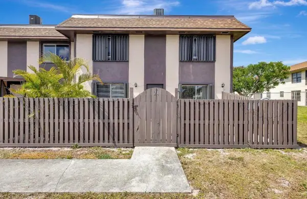 2110 Sherwood Forest Boulevard #24, West Palm Beach, FL 33415