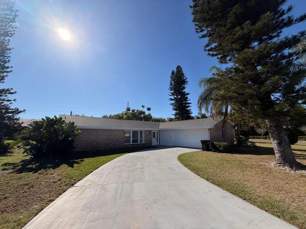 1902 SE Gena Road, Port Saint Lucie, FL 34952 - #1