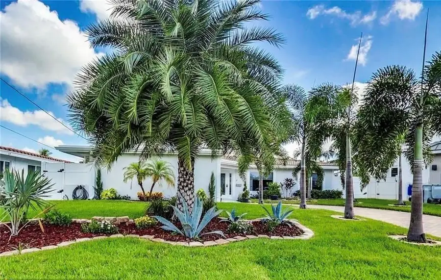 361 SE 9th Court, Pompano Beach, FL 33060 - #2