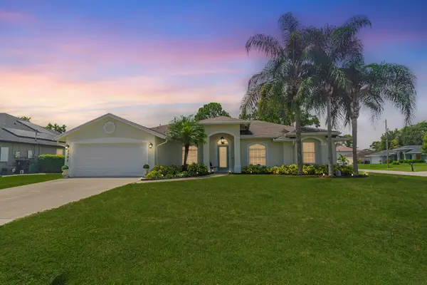 1392 SW Tadlock Avenue, Port St Lucie, FL 34953