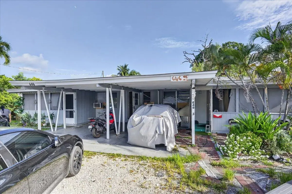 646 NE 38th Street, Oakland Park, FL 33334 - #1