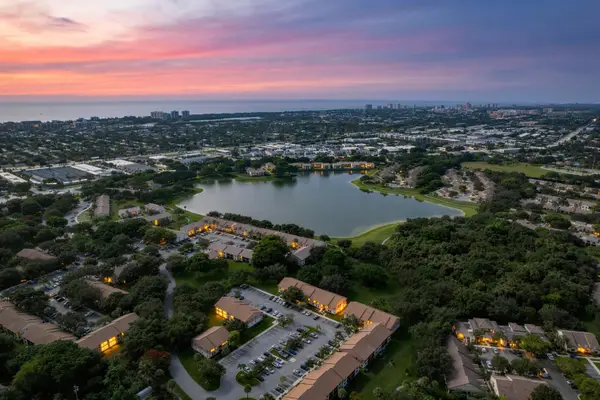 3300 Jaywood Terrace #J116, Boca Raton, FL 33431