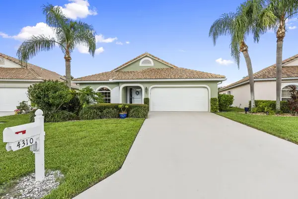 4310 SE Scotland Cay Way, Stuart, FL 34997