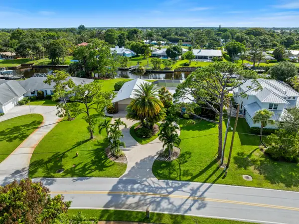 1310 NW Lakeside Trail, Stuart, FL 34994