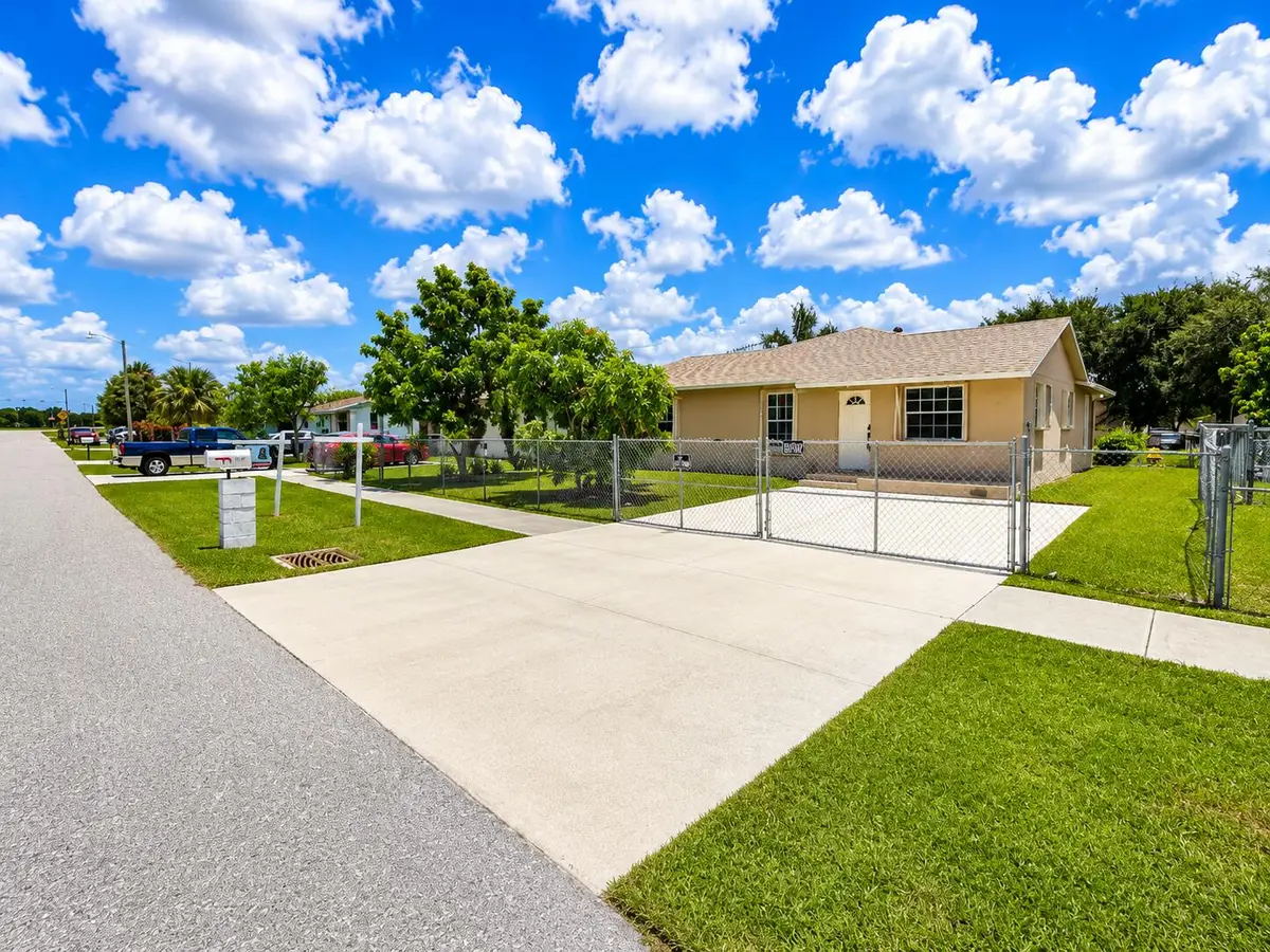 8874 Eldorado Drive, Pahokee, FL 33476 - #1
