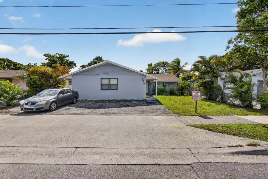 3640 Avenue J, West Palm Beach, FL 33404 - #2