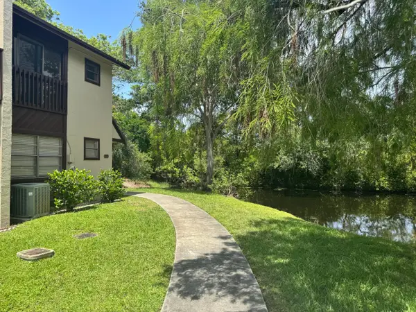 613 NW 47th Street, Deerfield Beach, FL 33064