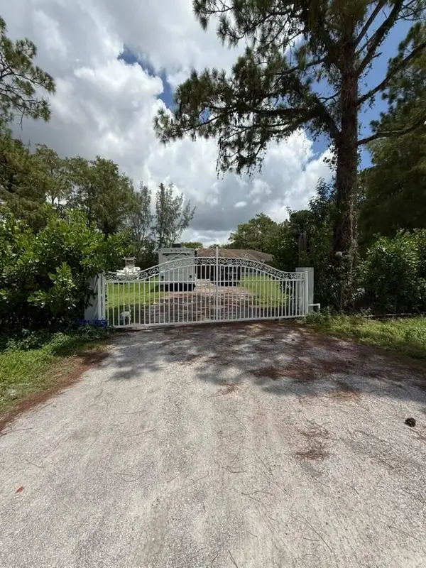 17995 31st Road N, The Acreage, FL 33470