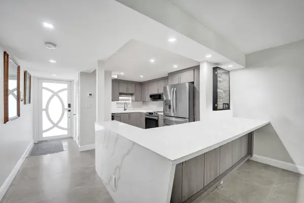 9410 N Hollybrook Lake Drive #201, Pembroke Pines, FL 33025