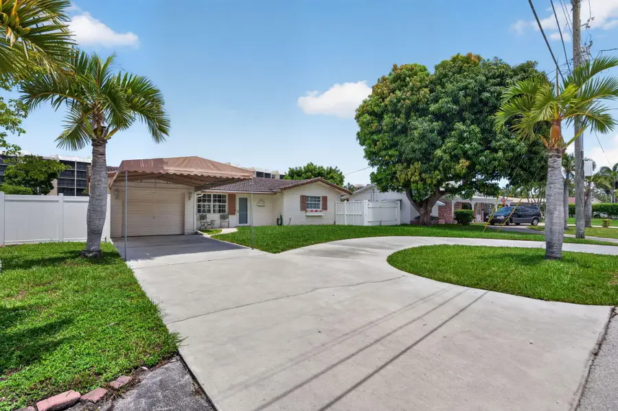 535 NE 8th Avenue, Deerfield Beach, FL 33441 - #2