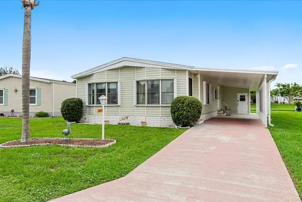 484 Tropical Isles Circle #D-32, Fort Pierce, FL 34982