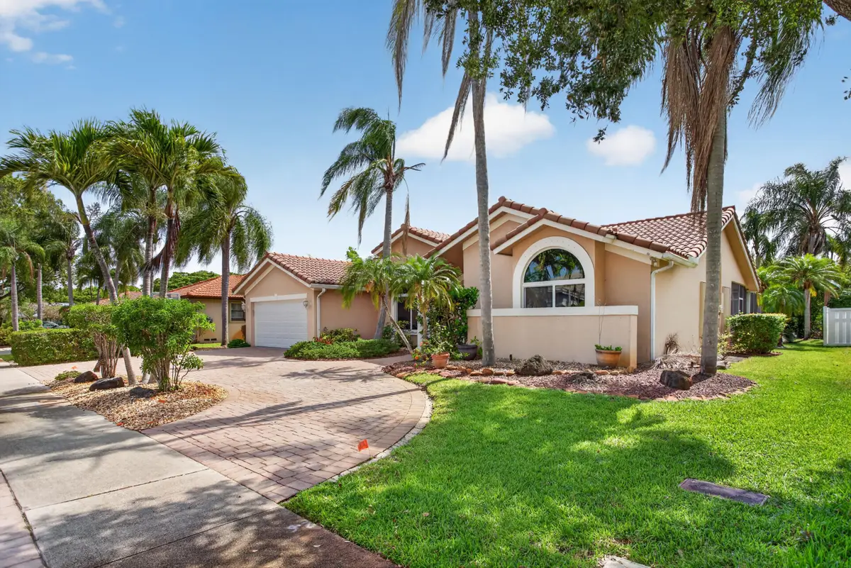5333 N Springs Way, Coral Springs, FL 33076 - #1
