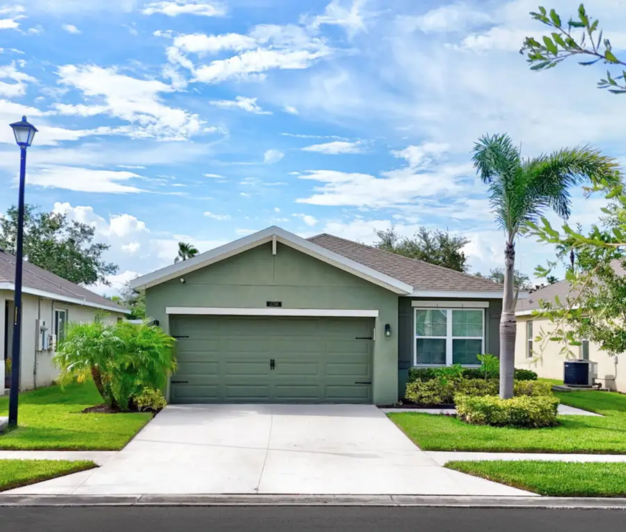 11200 SW Hadley Street, Port Saint Lucie, FL 34987 - #2