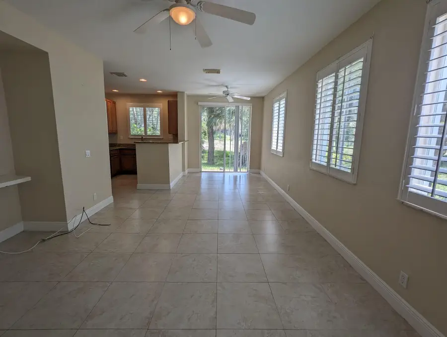 3189 Laurel Ridge Circle, Riviera Beach, FL 33404 - #2