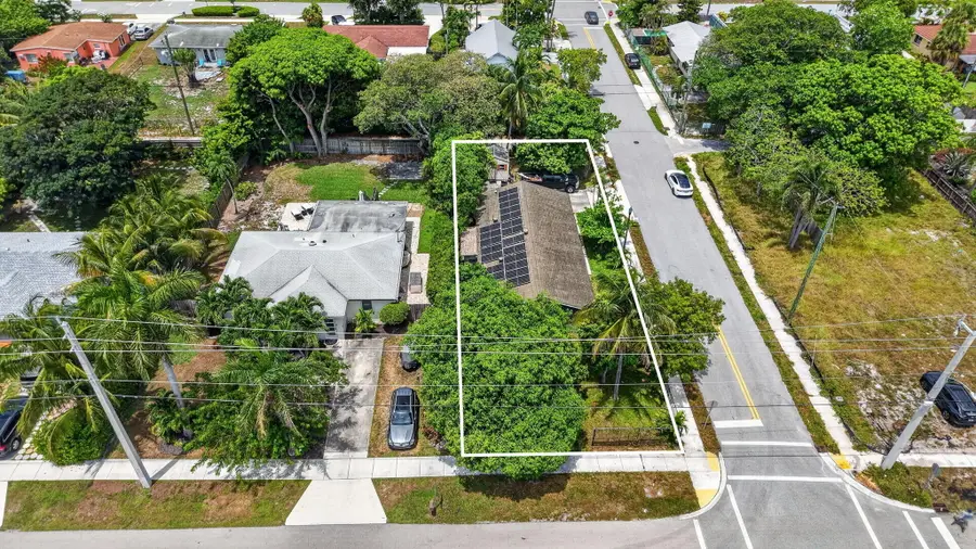 310 SE 8th Street, Delray Beach, FL 33483 - #2