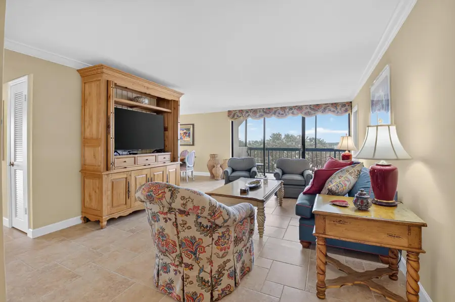 1761 SE Bridgewood Drive, Boca Raton, FL 33434 - #2