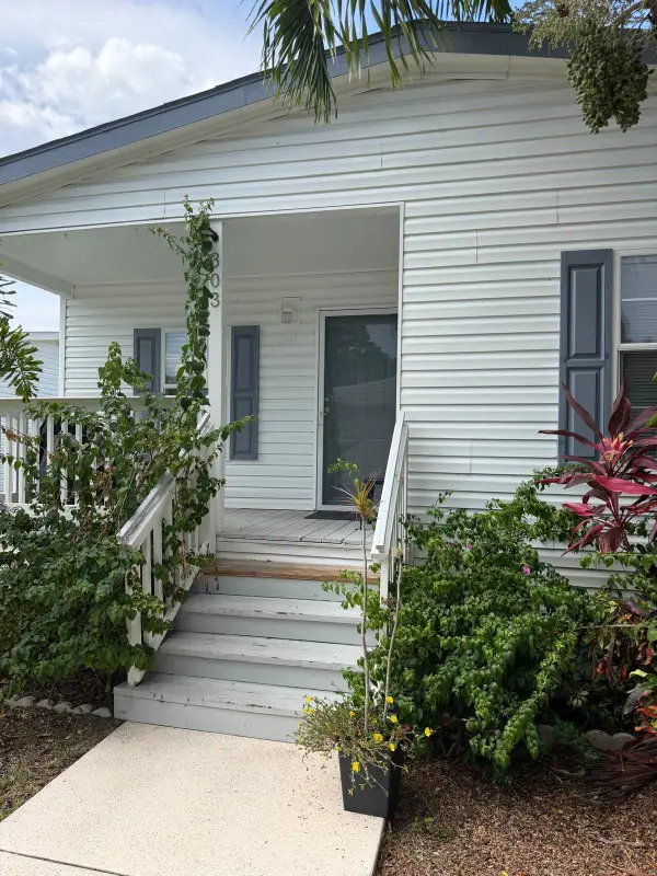 2555 Pga Boulevard #303, Palm Beach Gardens, FL 33410