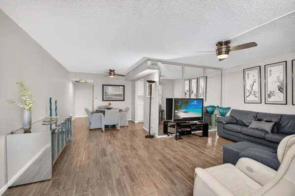 3030 Wolverton B, Boca Raton, FL 33434