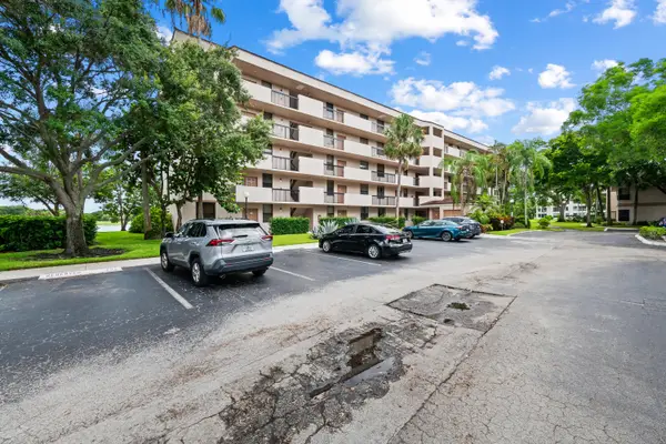 2768 Carambola Circle S #101, Coconut Creek, FL 33066