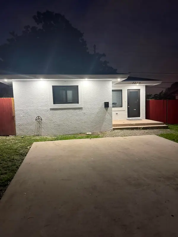 7000 Tyler Street, Hollywood, FL 33024