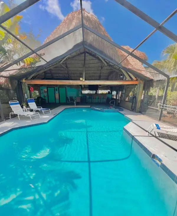 1812 SE Hideaway Circle, Port St Lucie, FL 34952