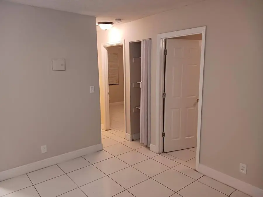 708 NW 6th Street, Hallandale Beach, FL 33009 - #3