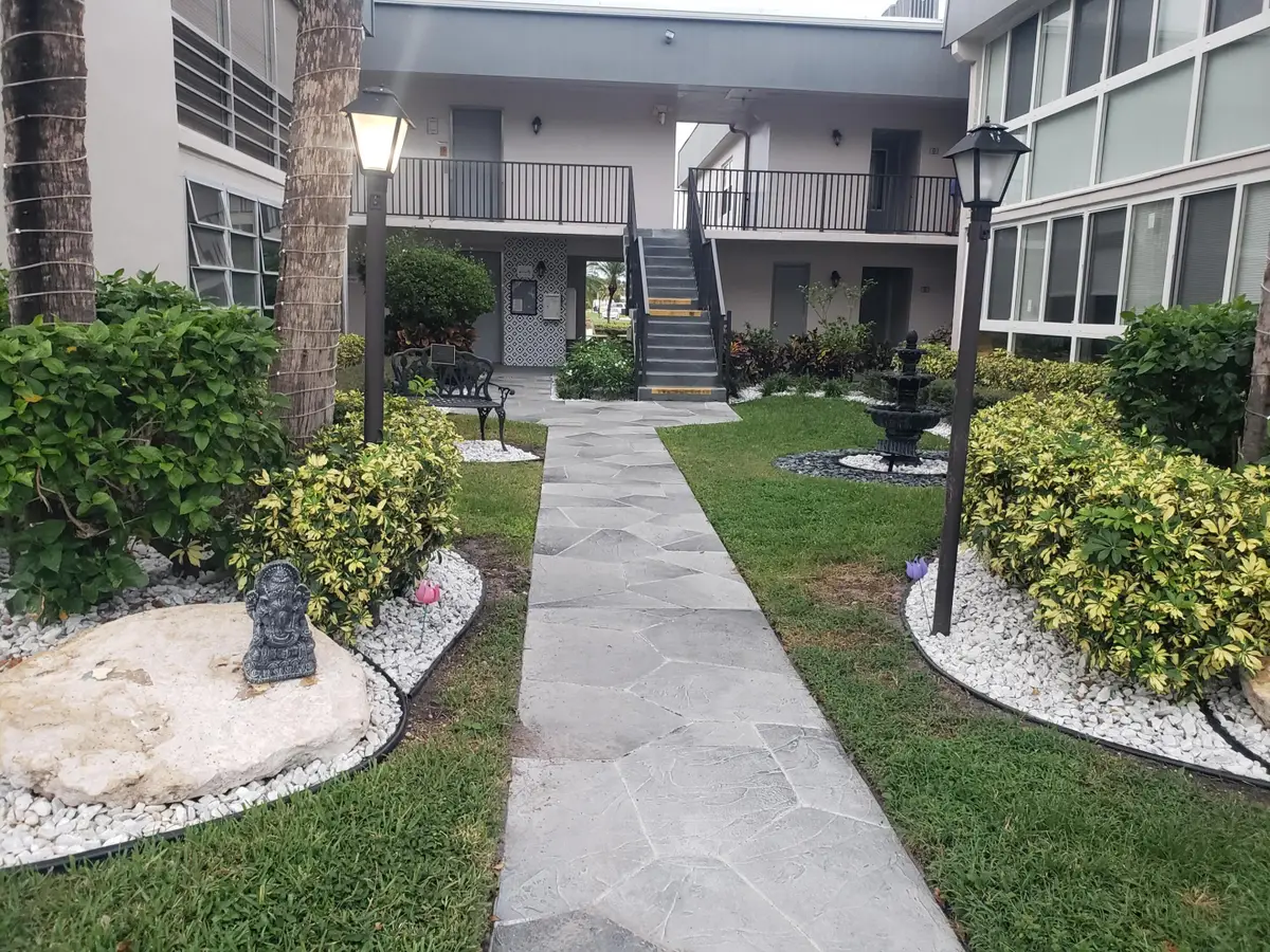 54 Piedmont B, Delray Beach, FL 33484 - #1