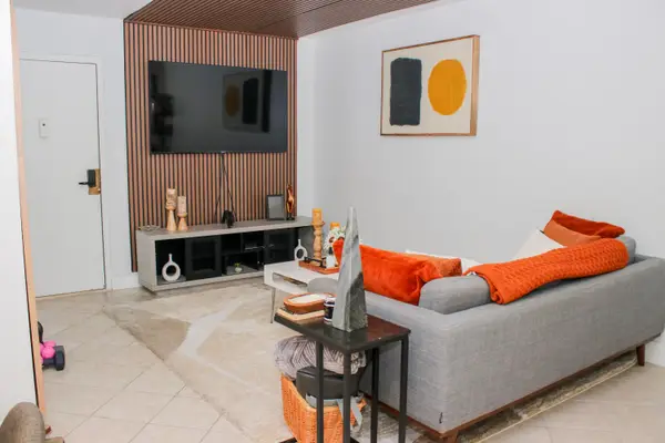 17011 N Bay Road #104, Sunny Isles Beach, FL 33160