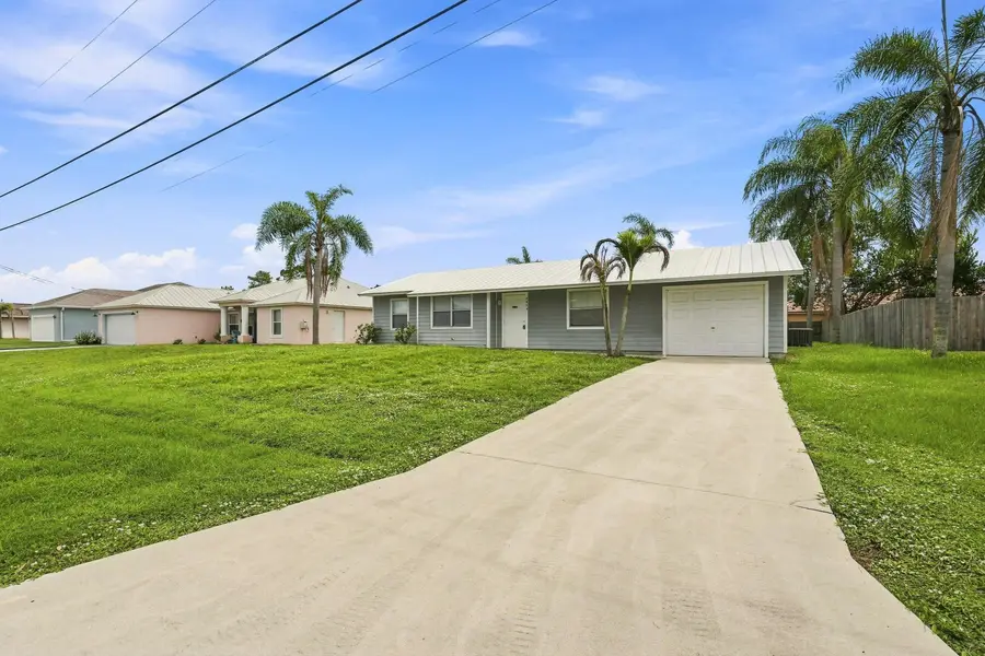 3873 SW Daisy Street, Port Saint Lucie, FL 34953 - #3