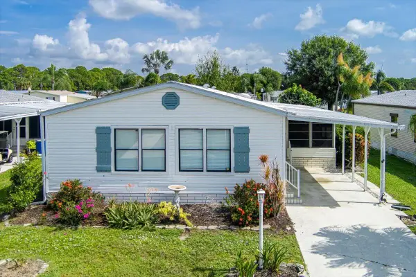 222 Sandy Bottom Place, Fort Pierce, FL 34982