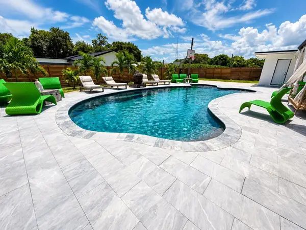 Address Withheld By Seller, Plantation, FL 33317