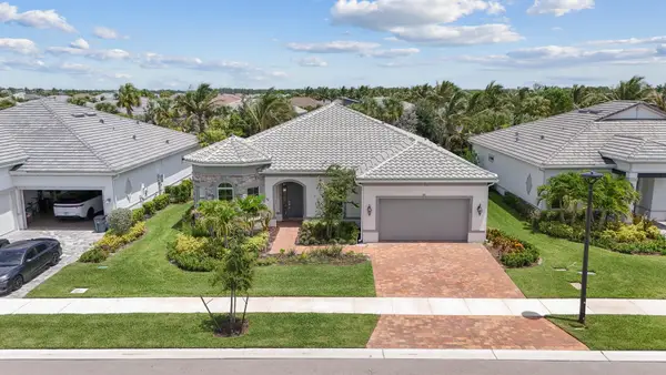 10799 Stellar Circle, Palm Beach Gardens, FL 33412