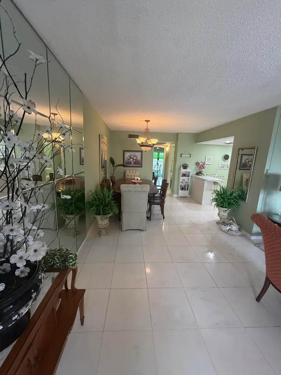 407 Greenbrier A, West Palm Beach, FL 33417 - #2