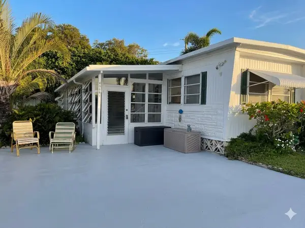 4084 Bougainvillea Road W, Boynton Beach, FL 33436